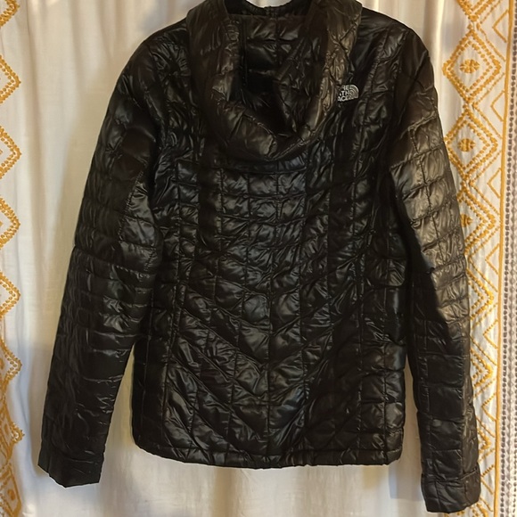 North Face Lightweight Hooded Full Zip Puffer XS - Picture 5 of 9